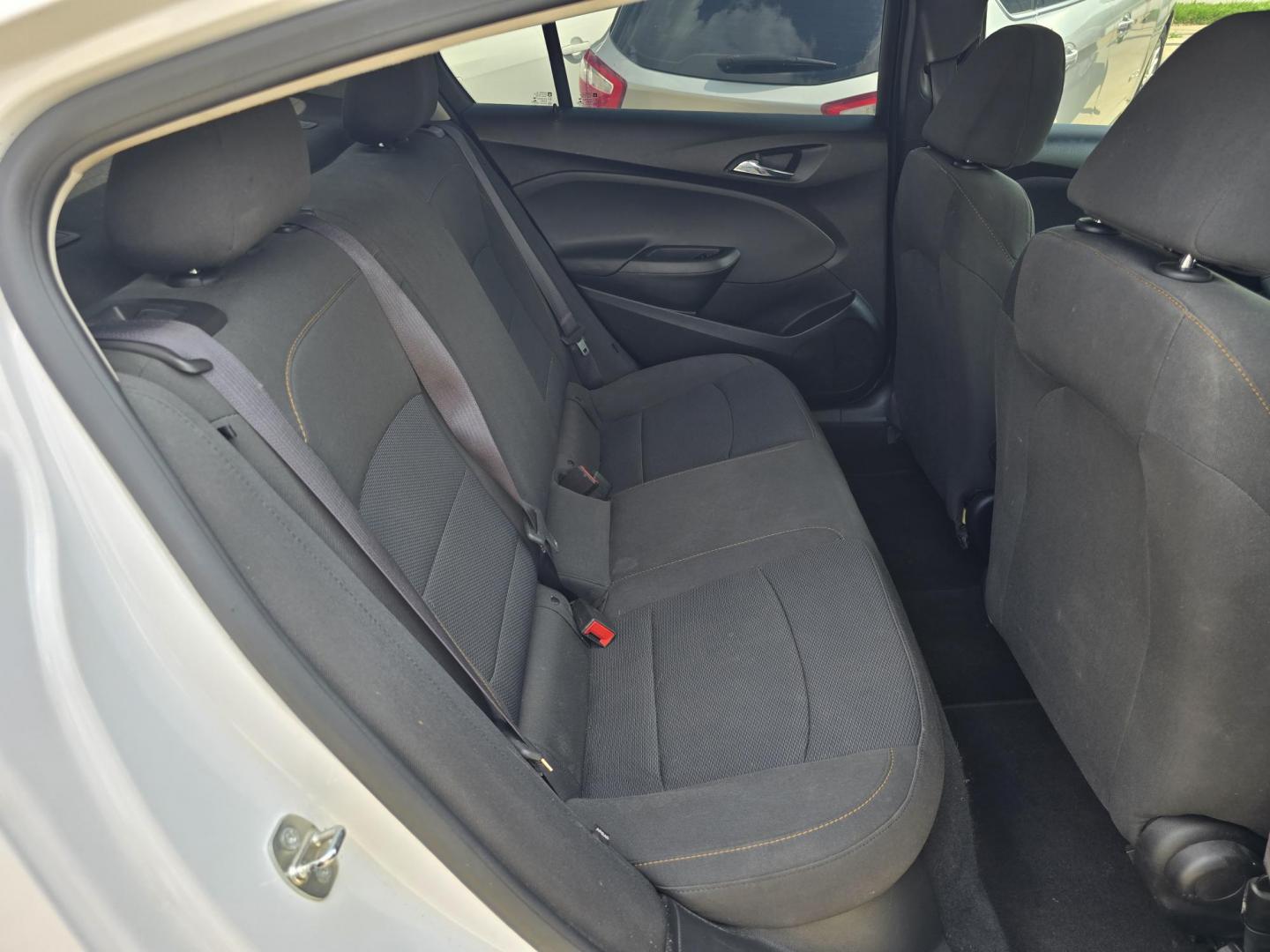 2016 WHITE Chevrolet Cruze LS (1G1BC5SM5G7) with an 1.4L L4 DOHC 16V TURBO engine, 6A transmission, located at 2660 S.Garland Avenue, Garland, TX, 75041, (469) 298-3118, 32.885551, -96.655602 - Photo#16