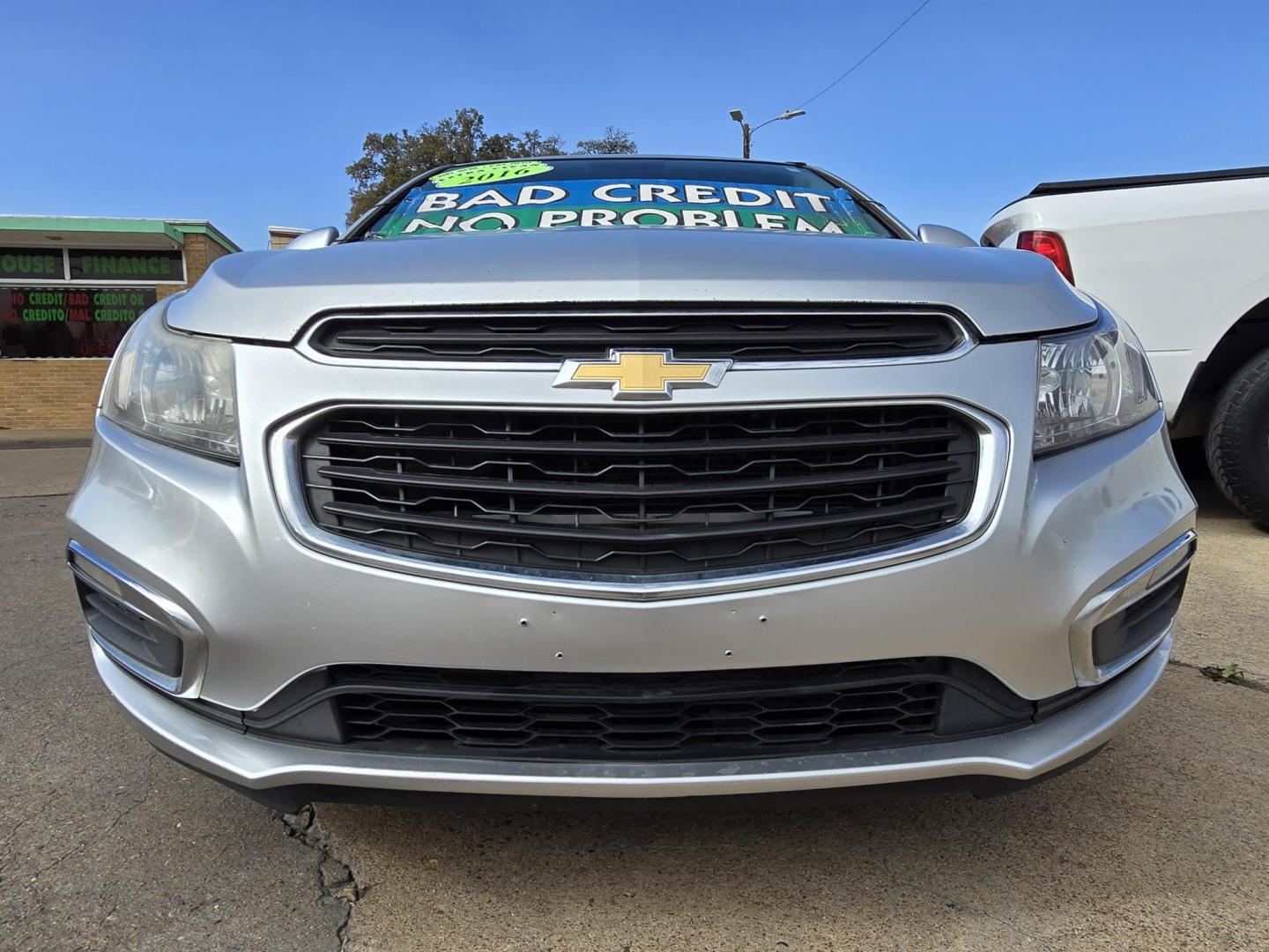 2016 SILVER Chevrolet Cruze 2LT Auto (1G1PE5SB6G7) with an 1.4L L4 DOHC 16V TURBO engine, 6-Speed Automatic transmission, located at 2660 S.Garland Avenue, Garland, TX, 75041, (469) 298-3118, 32.885551, -96.655602 - Photo#9