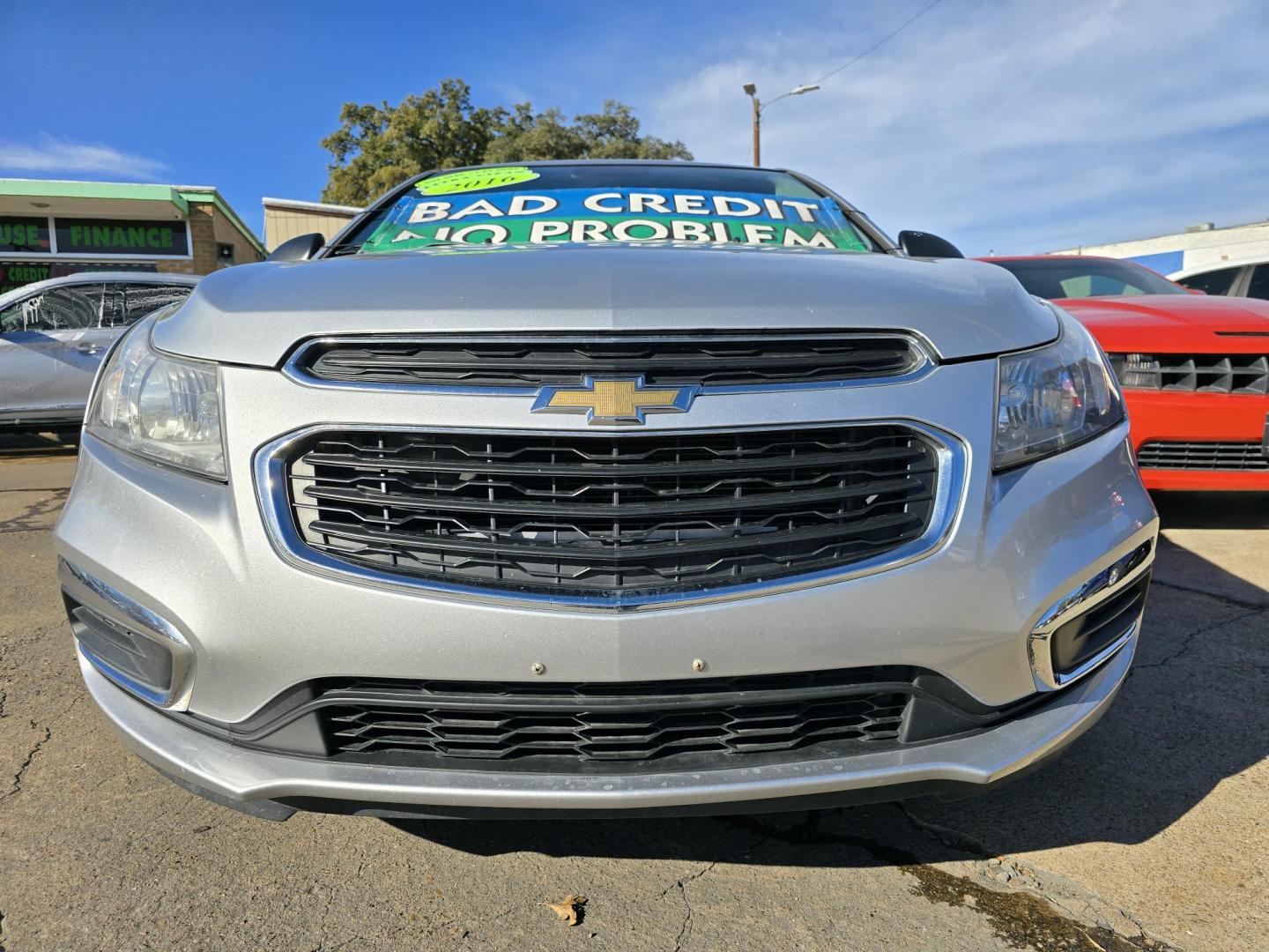 2016 SILVER Chevrolet Cruze Limited LS (1G1PC5SH6G7) with an 1.8L L4 DOHC 16V FFV engine, 6A transmission, located at 2660 S.Garland Avenue, Garland, TX, 75041, (469) 298-3118, 32.885551, -96.655602 - Photo#9