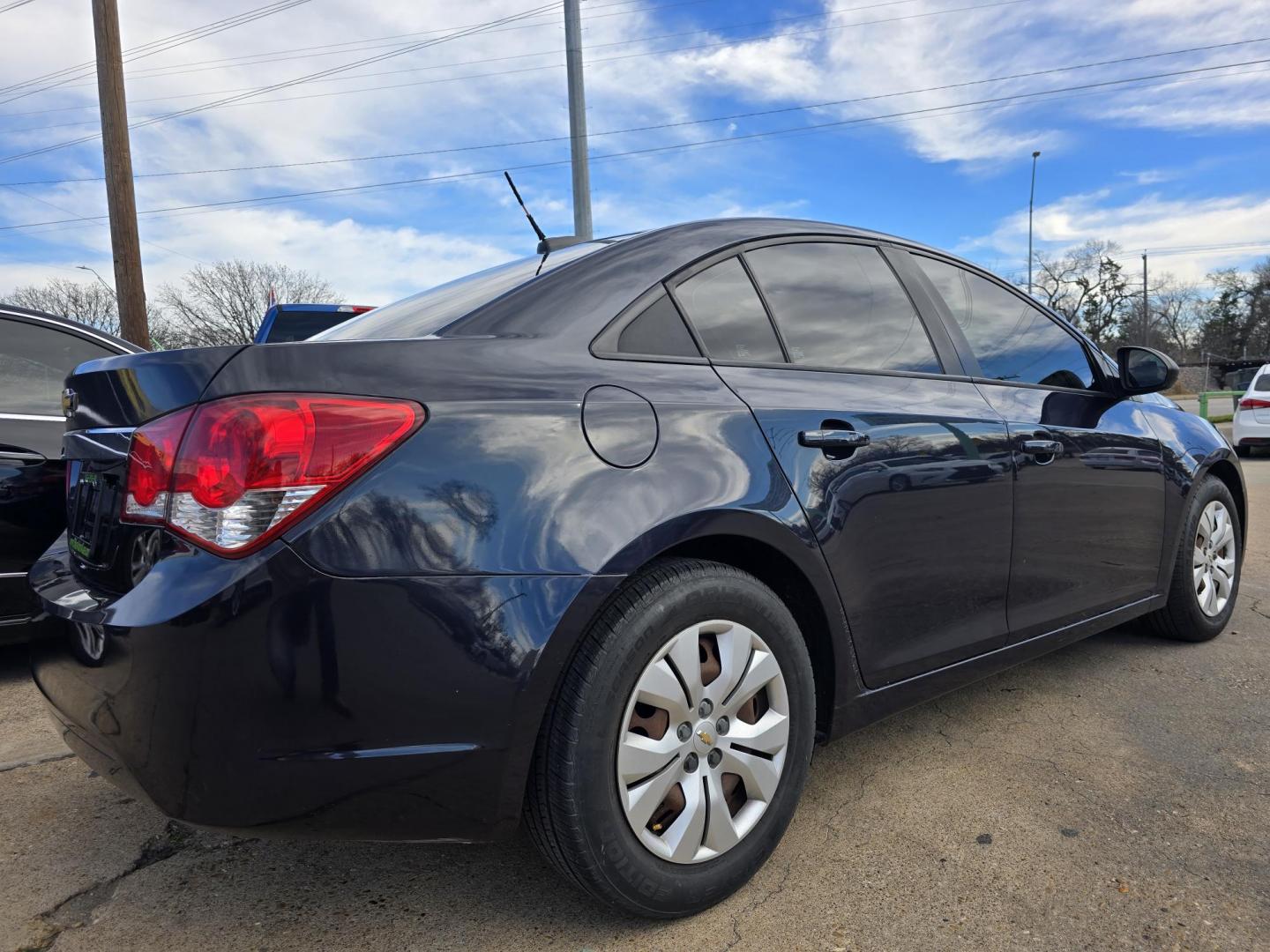 2016 BLACK Chevrolet Cruze Limited LS (1G1PC5SH2G7) with an 1.8L L4 DOHC 16V FFV engine, 6A transmission, located at 2660 S.Garland Avenue, Garland, TX, 75041, (469) 298-3118, 32.885551, -96.655602 - Photo#3