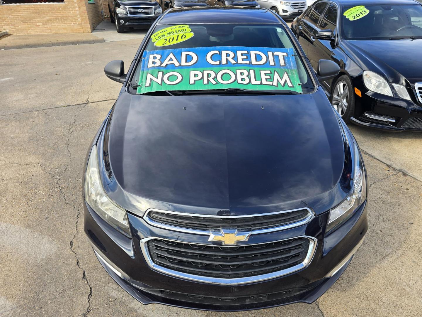 2016 BLACK Chevrolet Cruze Limited LS (1G1PC5SH2G7) with an 1.8L L4 DOHC 16V FFV engine, 6A transmission, located at 2660 S.Garland Avenue, Garland, TX, 75041, (469) 298-3118, 32.885551, -96.655602 - Photo#8