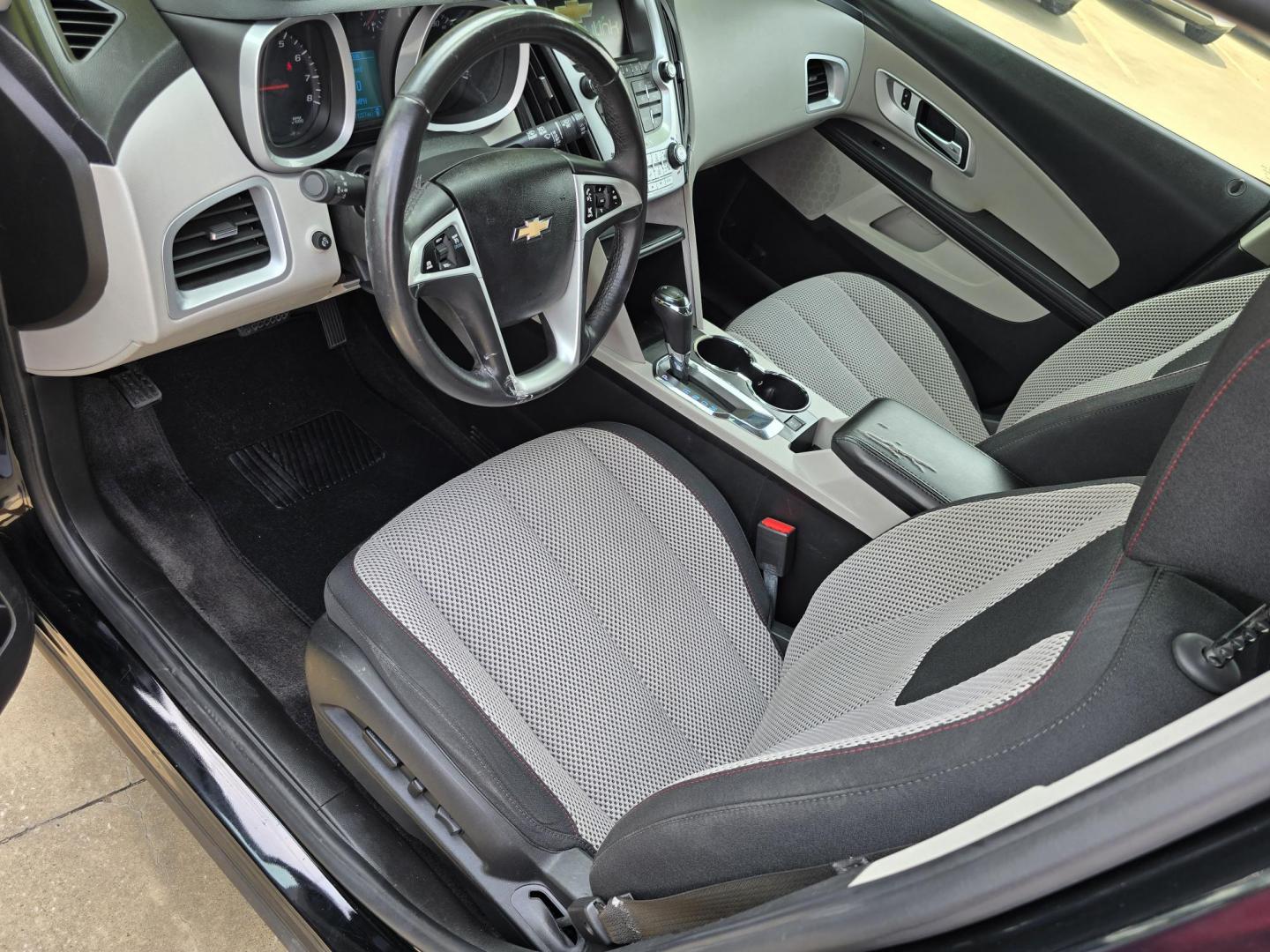 2016 BLACK Chevrolet Equinox LT (2GNALCEK6G6) with an 2.4L L4 DOHC 16V FFV engine, 6A transmission, located at 2660 S.Garland Avenue, Garland, TX, 75041, (469) 298-3118, 32.885551, -96.655602 - Photo#10