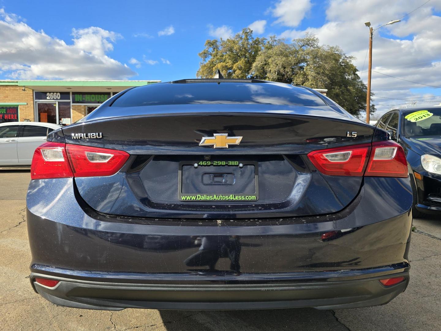 2016 Chevrolet Malibu LS (1G1ZB5ST7GF) with an 1.5L L4 DOHC 16V engine, 6A transmission, located at 2660 S.Garland Avenue, Garland, TX, 75041, (469) 298-3118, 32.885551, -96.655602 - Photo#4
