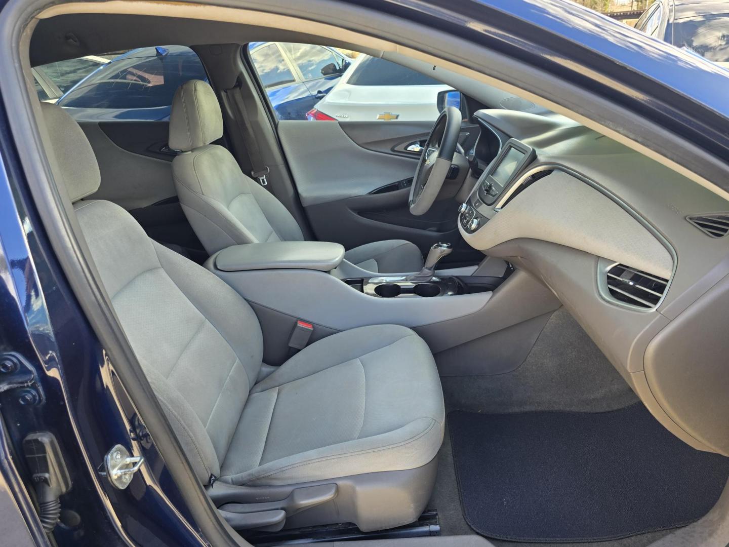 2016 Chevrolet Malibu LS (1G1ZB5ST7GF) with an 1.5L L4 DOHC 16V engine, 6A transmission, located at 2660 S.Garland Avenue, Garland, TX, 75041, (469) 298-3118, 32.885551, -96.655602 - Photo#18