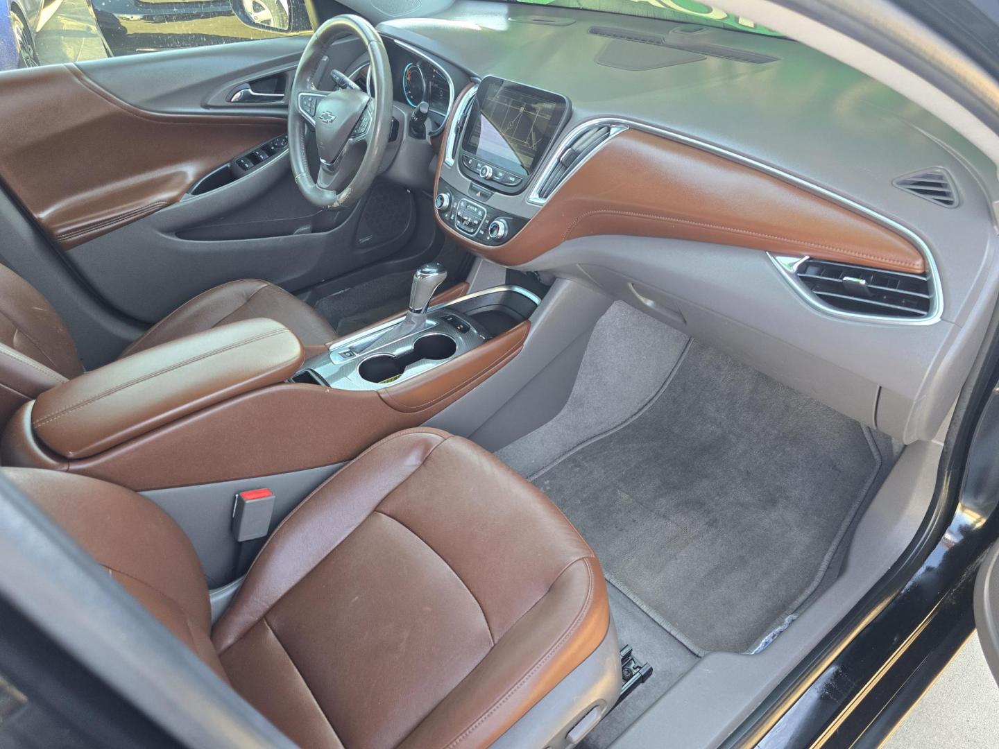 2016 BLACK Chevrolet Malibu Hybrid (1G1ZJ5SU0GF) with an 1.8L L4 DOHC 16V HYBRID engine, CVT transmission, located at 2660 S.Garland Avenue, Garland, TX, 75041, (469) 298-3118, 32.885551, -96.655602 - Photo#21