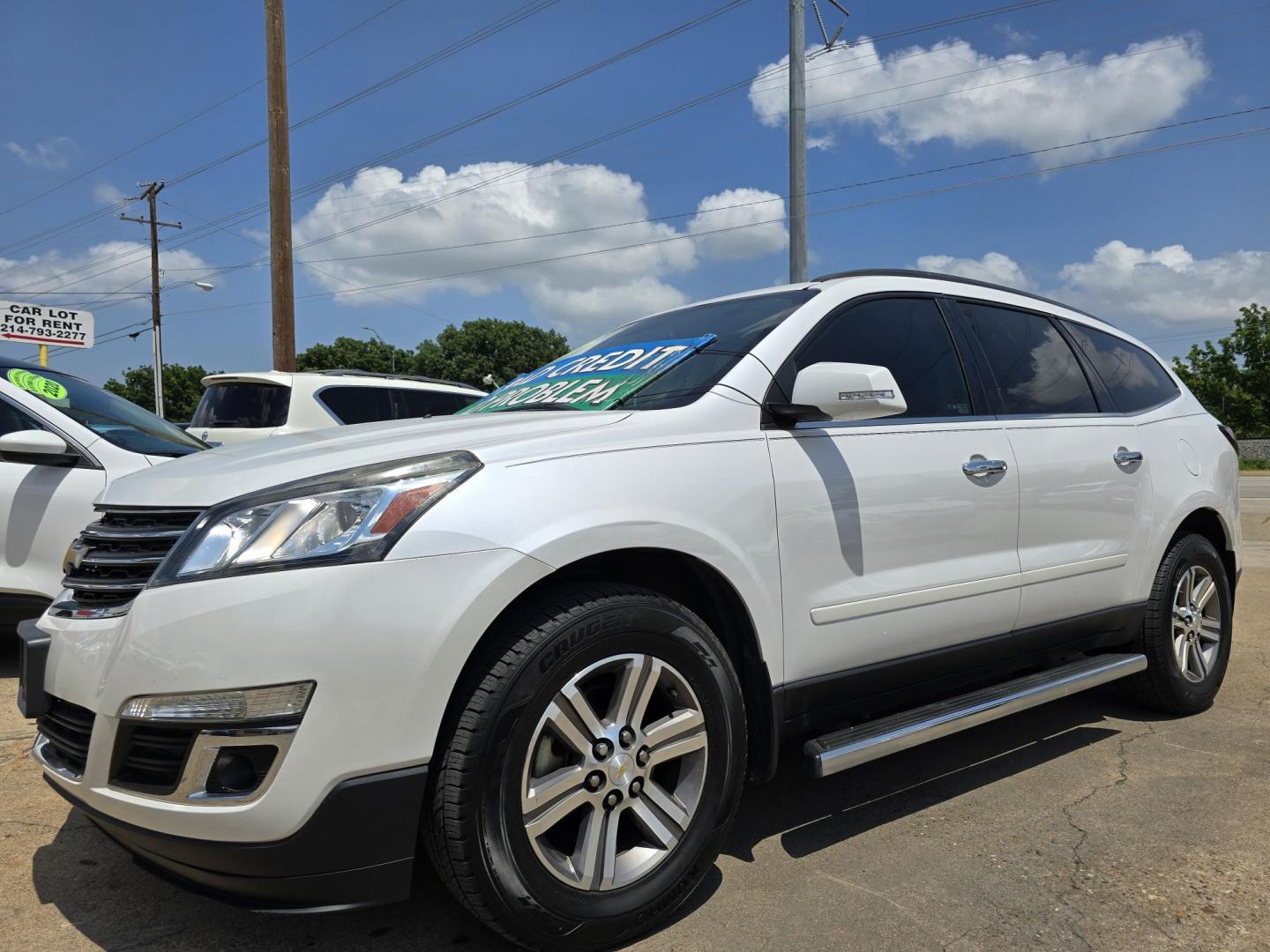 2016 DIAMOND WHITE Chevrolet Traverse 2LT (1GNKRHKD9GJ) with an 3.6L V6 DOHC 24V engine, 6-Speed Automatic transmission, located at 2660 S.Garland Avenue, Garland, TX, 75041, (469) 298-3118, 32.885551, -96.655602 - Photo#7