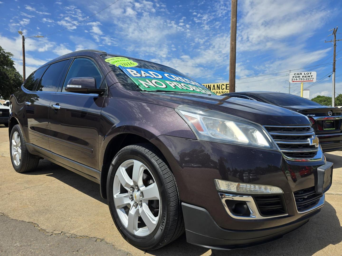 2016 Chevrolet Traverse 1LT FWD (1GNKRGKD8GJ) with an 3.6L V6 DOHC 24V engine, 6A transmission, located at 2660 S.Garland Avenue, Garland, TX, 75041, (469) 298-3118, 32.885551, -96.655602 - Photo#1