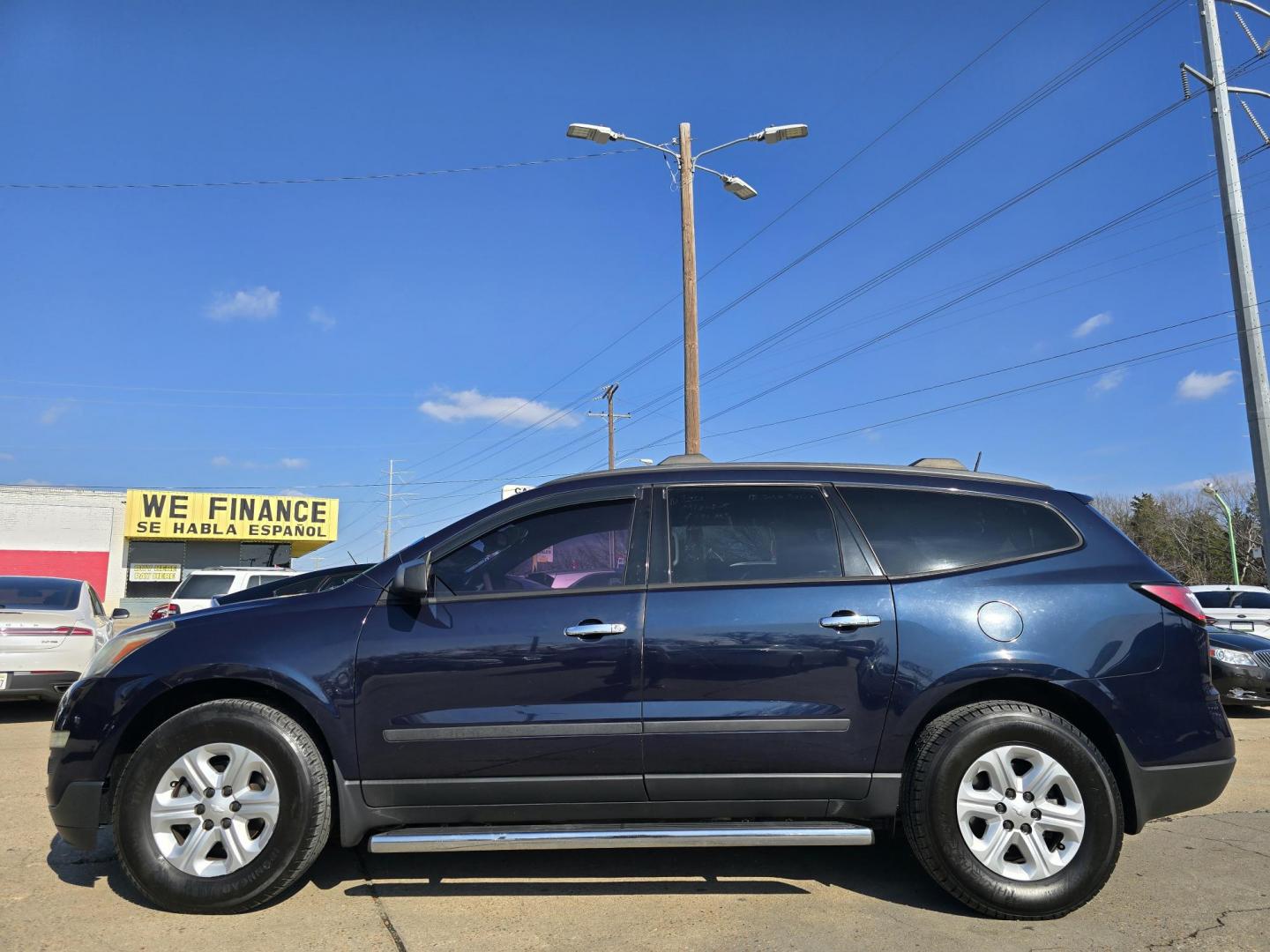 2016 BLUE Chevrolet Traverse LS (1GNKRFED5GJ) with an 3.6L V6 DOHC 24V engine, 6A transmission, located at 2660 S.Garland Avenue, Garland, TX, 75041, (469) 298-3118, 32.885551, -96.655602 - Photo#6