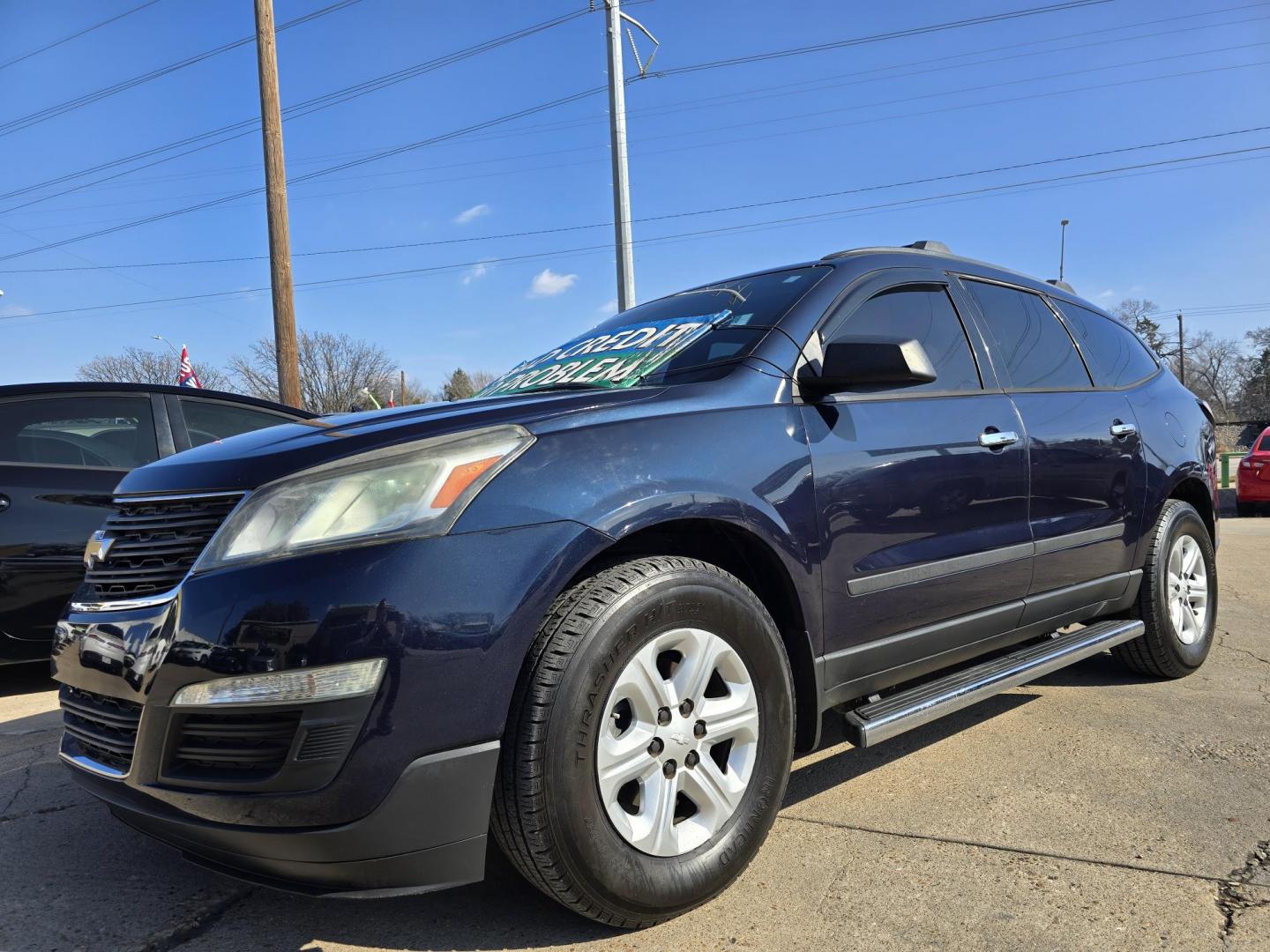 2016 BLUE Chevrolet Traverse LS (1GNKRFED5GJ) with an 3.6L V6 DOHC 24V engine, 6A transmission, located at 2660 S.Garland Avenue, Garland, TX, 75041, (469) 298-3118, 32.885551, -96.655602 - Photo#7