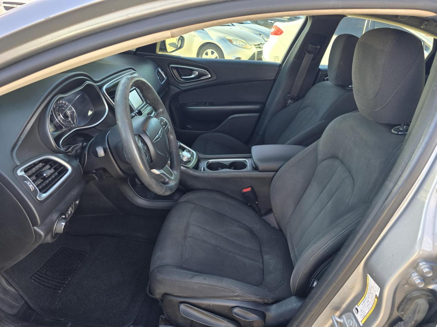 2016 GRAY Chrysler 200 Limited (1C3CCCAB5GN) with an 2.4L L4 DOHC 16V engine, 9A transmission, located at 2660 S.Garland Avenue, Garland, TX, 75041, (469) 298-3118, 32.885551, -96.655602 - Photo#11