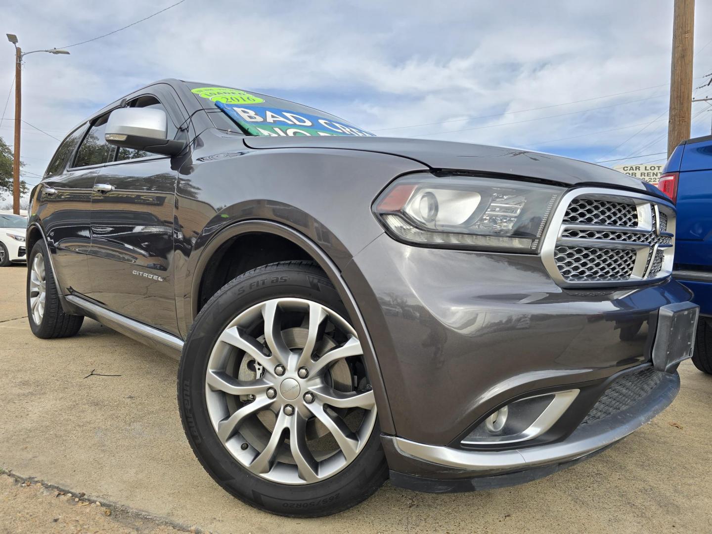 2016 BLACK Dodge Durango Citadel 2WD (1C4RDHEGXGC) with an 3.6L V6 DOHC 24V engine, 8A transmission, located at 2660 S.Garland Avenue, Garland, TX, 75041, (469) 298-3118, 32.885551, -96.655602 - Photo#0