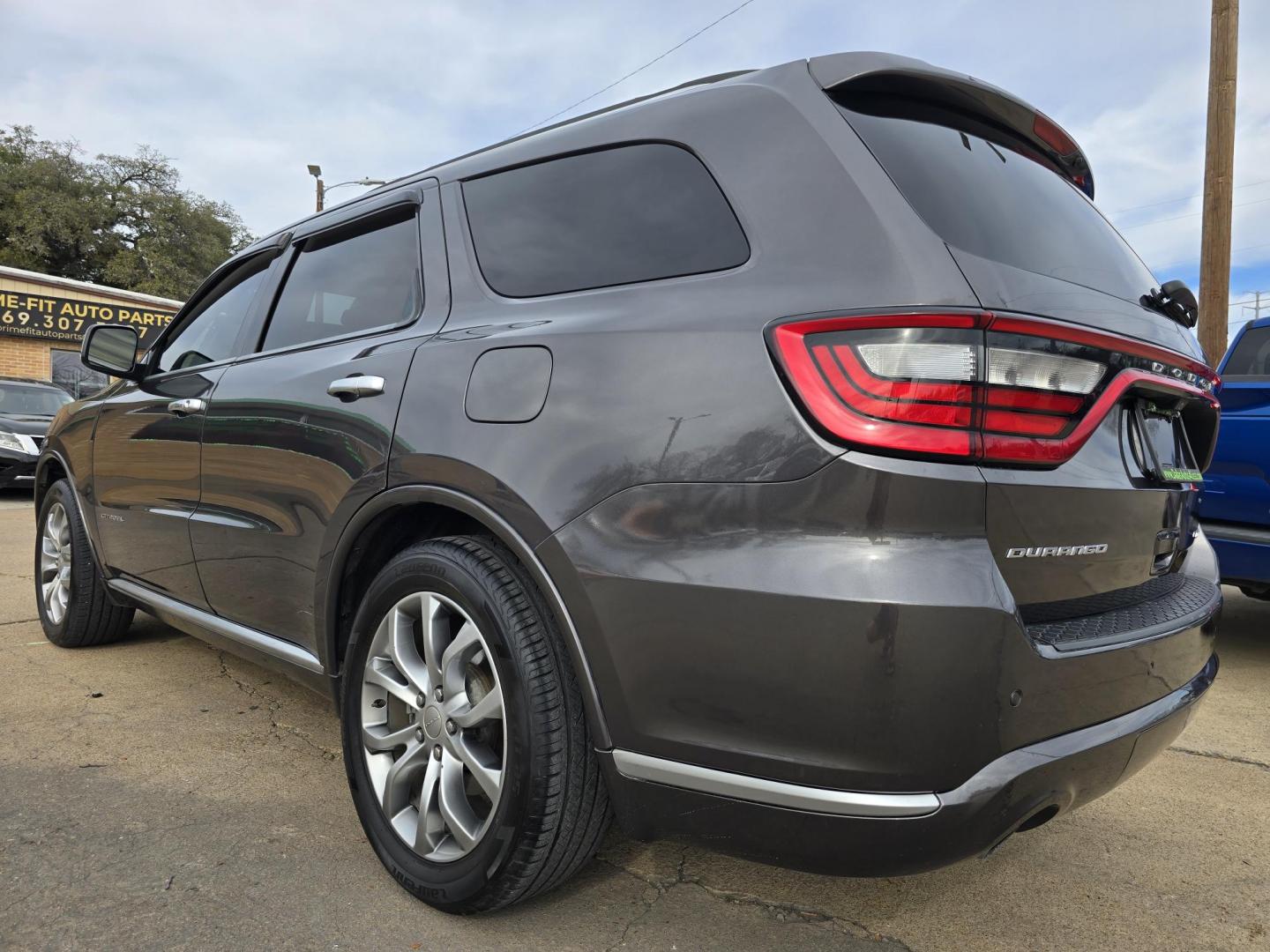 2016 BLACK Dodge Durango Citadel 2WD (1C4RDHEGXGC) with an 3.6L V6 DOHC 24V engine, 8A transmission, located at 2660 S.Garland Avenue, Garland, TX, 75041, (469) 298-3118, 32.885551, -96.655602 - Photo#5