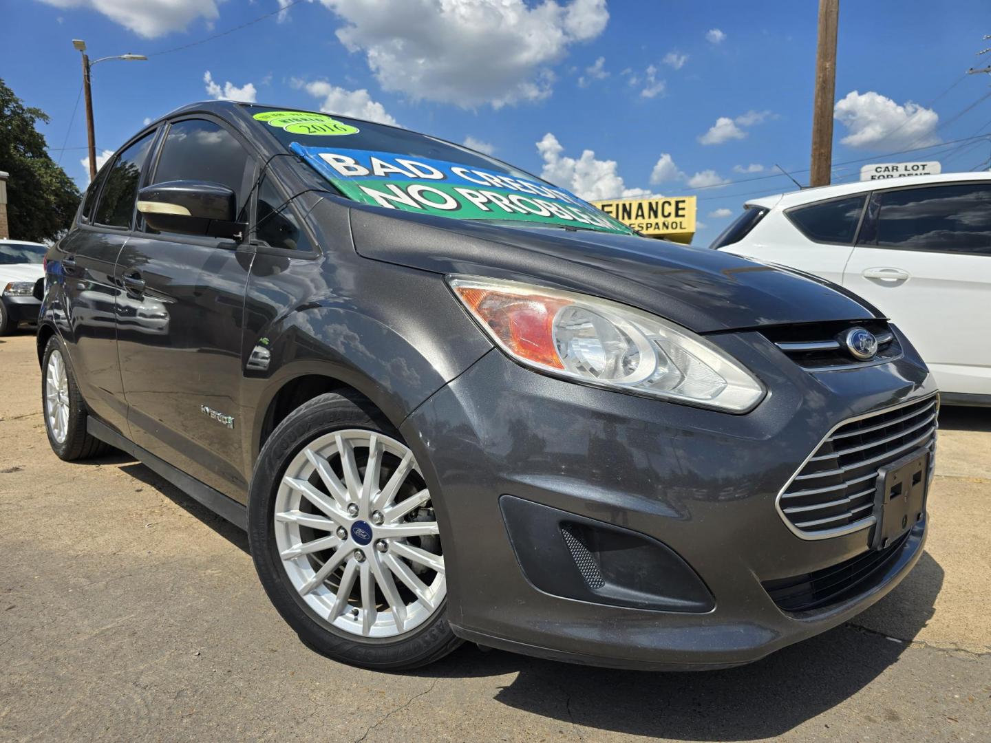 2016 GRAY /BLACK Ford C-Max Hybrid SE (1FADP5AU1GL) with an 2.0L L4 DOHC 16V HYBRID engine, CVT transmission, located at 2660 S.Garland Avenue, Garland, TX, 75041, (469) 298-3118, 32.885551, -96.655602 - Photo#0