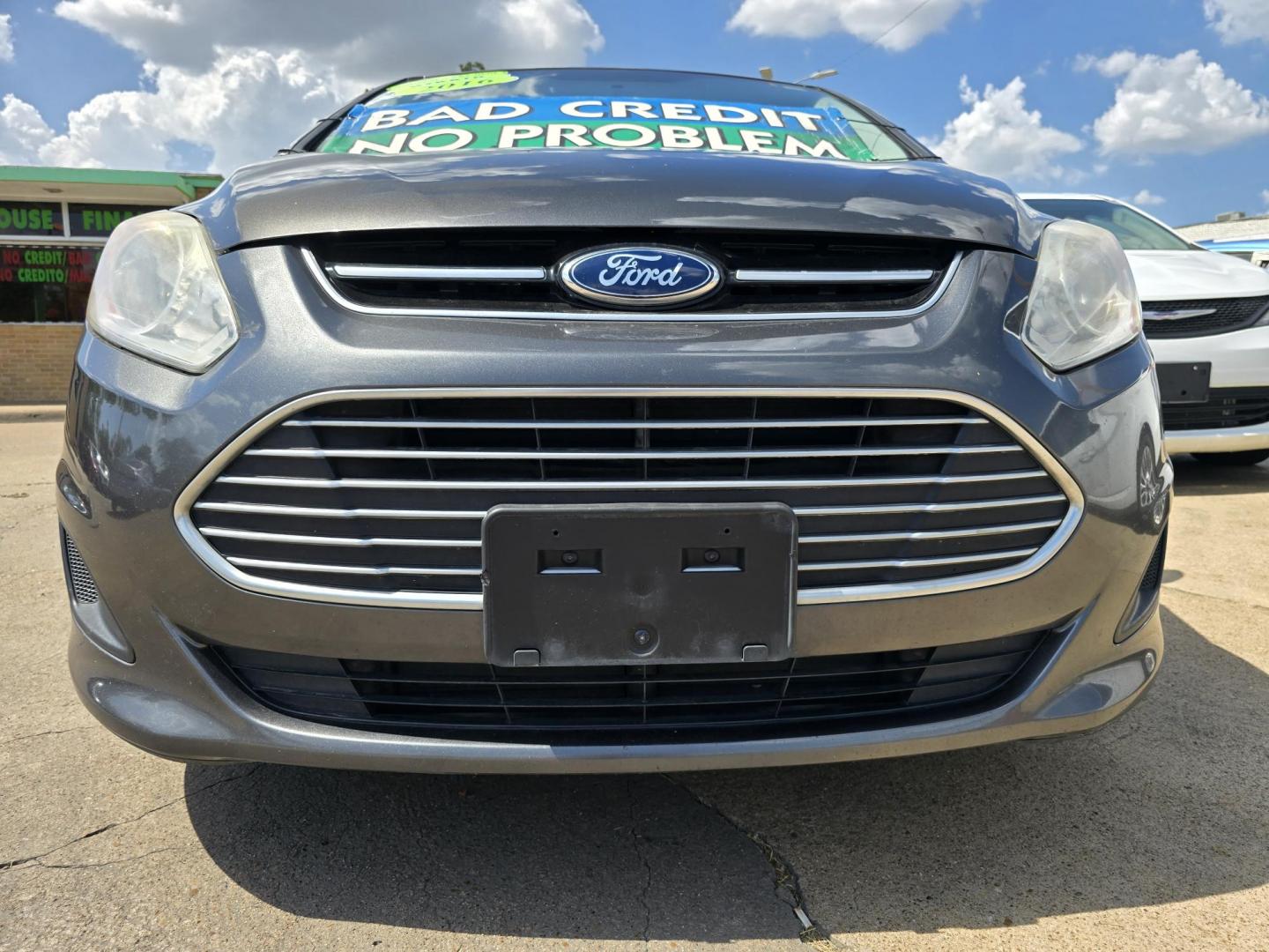 2016 GRAY /BLACK Ford C-Max Hybrid SE (1FADP5AU1GL) with an 2.0L L4 DOHC 16V HYBRID engine, CVT transmission, located at 2660 S.Garland Avenue, Garland, TX, 75041, (469) 298-3118, 32.885551, -96.655602 - Photo#9