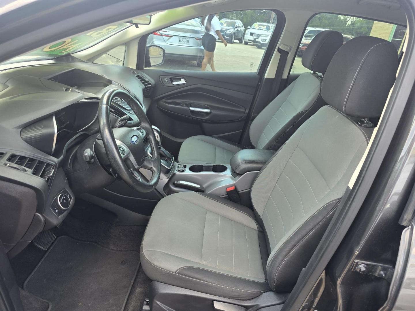 2016 GRAY /BLACK Ford C-Max Hybrid SE (1FADP5AU1GL) with an 2.0L L4 DOHC 16V HYBRID engine, CVT transmission, located at 2660 S.Garland Avenue, Garland, TX, 75041, (469) 298-3118, 32.885551, -96.655602 - Photo#11