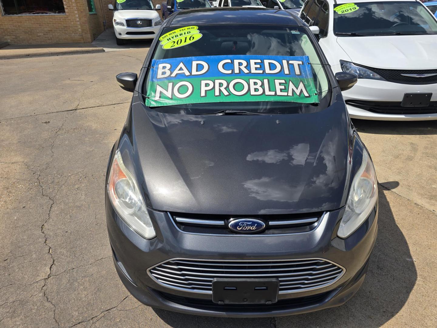 2016 GRAY /BLACK Ford C-Max Hybrid SE (1FADP5AU1GL) with an 2.0L L4 DOHC 16V HYBRID engine, CVT transmission, located at 2660 S.Garland Avenue, Garland, TX, 75041, (469) 298-3118, 32.885551, -96.655602 - Photo#8