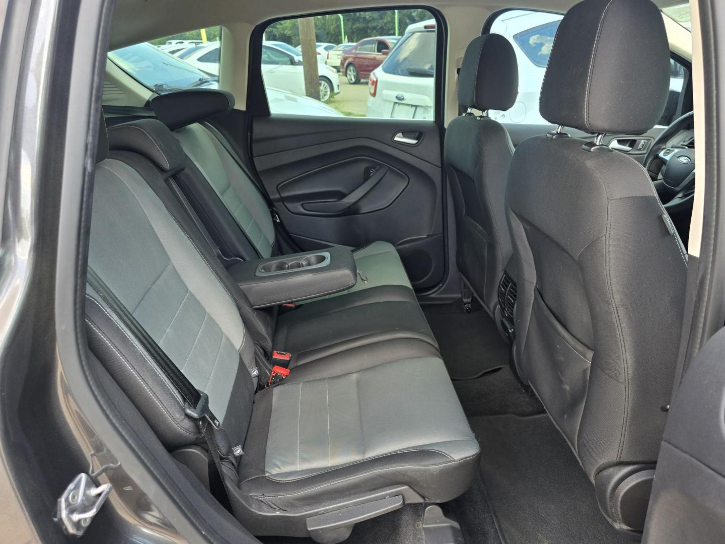 2016 GRAY /BLACK Ford C-Max Hybrid SE (1FADP5AU1GL) with an 2.0L L4 DOHC 16V HYBRID engine, CVT transmission, located at 2660 S.Garland Avenue, Garland, TX, 75041, (469) 298-3118, 32.885551, -96.655602 - Photo#16