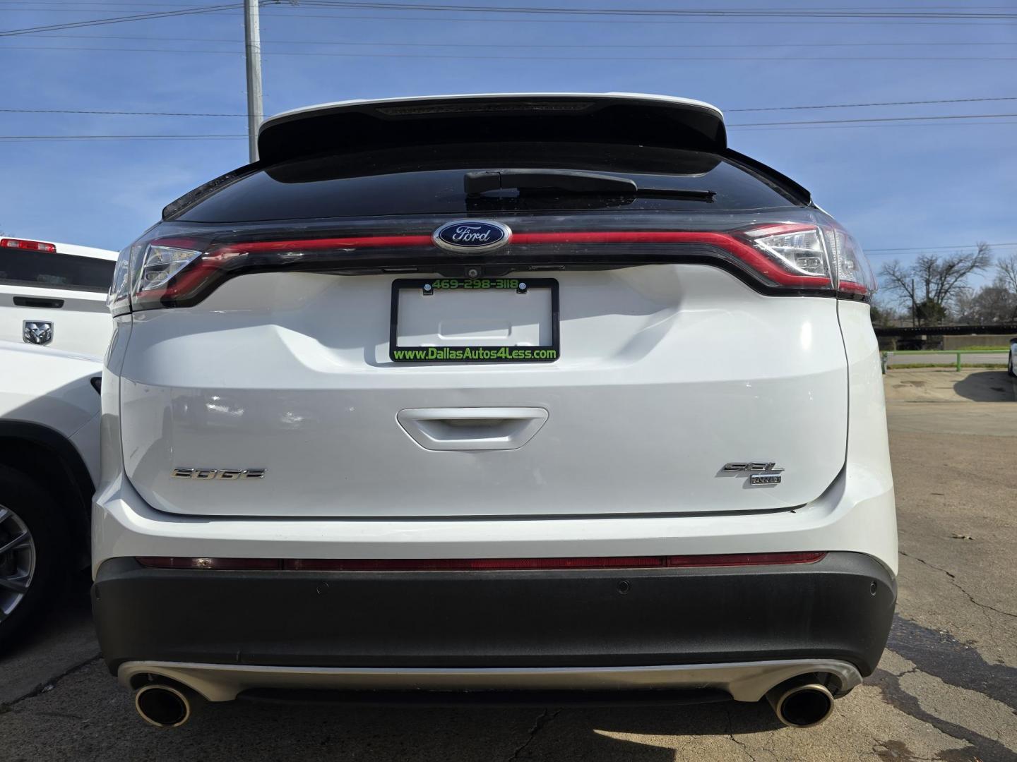 2016 WHITE Ford Edge SEL (2FMPK4J88GB) with an 3.5L V6 DOHC 24V engine, 6A transmission, located at 2660 S.Garland Avenue, Garland, TX, 75041, (469) 298-3118, 32.885551, -96.655602 - Photo#4