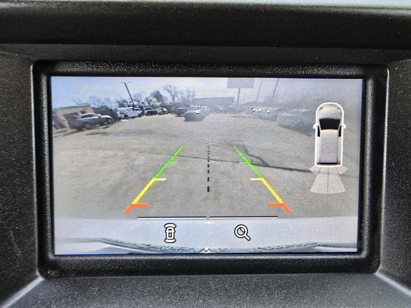 2016 WHITE Ford Edge SEL (2FMPK4J88GB) with an 3.5L V6 DOHC 24V engine, 6A transmission, located at 2660 S.Garland Avenue, Garland, TX, 75041, (469) 298-3118, 32.885551, -96.655602 - Photo#15