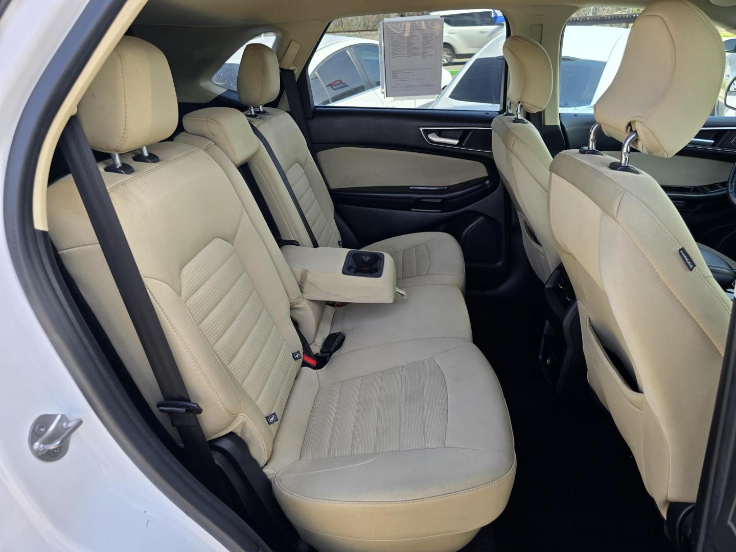 2016 WHITE Ford Edge SEL (2FMPK4J88GB) with an 3.5L V6 DOHC 24V engine, 6A transmission, located at 2660 S.Garland Avenue, Garland, TX, 75041, (469) 298-3118, 32.885551, -96.655602 - Photo#18