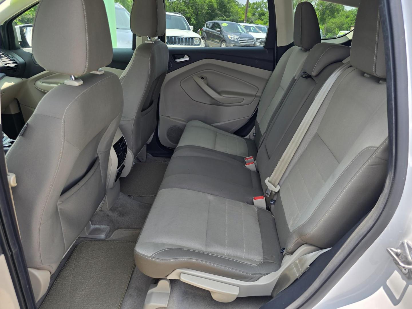 2016 WHITE Ford Escape SE (1FMCU9GX2GU) with an 1.6L L4 DOHC 16V engine, 6-Speed Automatic transmission, located at 2660 S.Garland Avenue, Garland, TX, 75041, (469) 298-3118, 32.885551, -96.655602 - Welcome to DallasAutos4Less, one of the Premier BUY HERE PAY HERE Dealers in the North Dallas Area. We specialize in financing to people with NO CREDIT or BAD CREDIT. We need proof of income, proof of residence, and a ID. Come buy your new car from us today!! This is a Super Clean 2016 FORD ESCAP - Photo#14