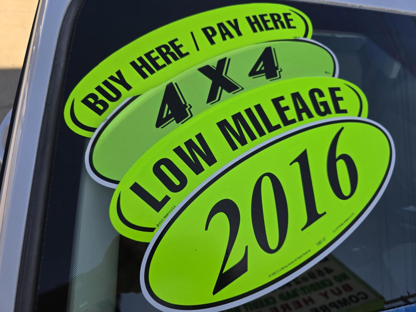 2016 WHITE Ford Escape SE (1FMCU9GX0GU) with an 1.6L L4 DOHC 16V engine, 6-Speed Automatic transmission, located at 2660 S.Garland Avenue, Garland, TX, 75041, (469) 298-3118, 32.885551, -96.655602 - Welcome to DallasAutos4Less, one of the Premier BUY HERE PAY HERE Dealers in the North Dallas Area. We specialize in financing to people with NO CREDIT or BAD CREDIT. We need proof of income, proof of residence, and a ID. Come buy your new car from us today!! This is a Super Clean 2016 FORD ESCAP - Photo#20