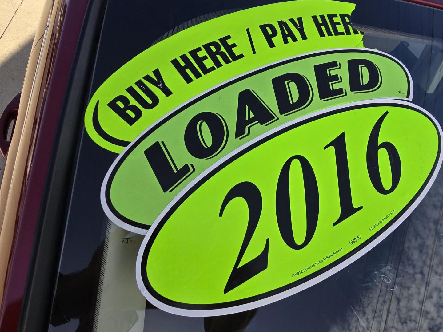 2016 RED Ford Escape Titanium (1FMCU0J96GU) with an 2.0L L4 DOHC 16V engine, 6-Speed Automatic transmission, located at 2660 S.Garland Avenue, Garland, TX, 75041, (469) 298-3118, 32.885551, -96.655602 - Photo#23