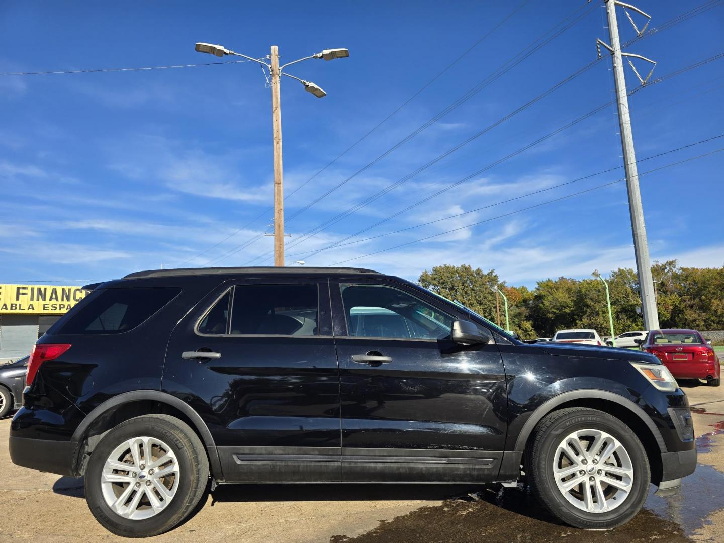 2016 BLACK Ford Explorer (1FM5K7B82GG) with an 3.5L V6 DOHC 24V engine, 6A transmission, located at 2660 S.Garland Avenue, Garland, TX, 75041, (469) 298-3118, 32.885551, -96.655602 - Photo#2