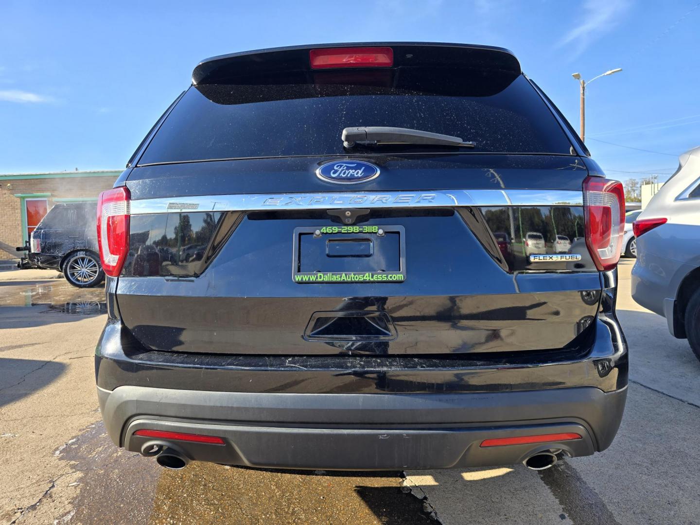 2016 BLACK Ford Explorer (1FM5K7B82GG) with an 3.5L V6 DOHC 24V engine, 6A transmission, located at 2660 S.Garland Avenue, Garland, TX, 75041, (469) 298-3118, 32.885551, -96.655602 - Photo#4