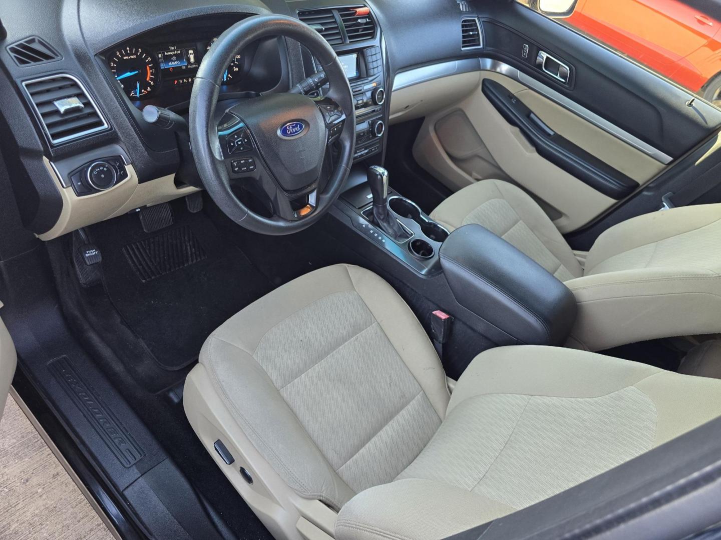 2016 BLACK Ford Explorer (1FM5K7B82GG) with an 3.5L V6 DOHC 24V engine, 6A transmission, located at 2660 S.Garland Avenue, Garland, TX, 75041, (469) 298-3118, 32.885551, -96.655602 - Photo#10