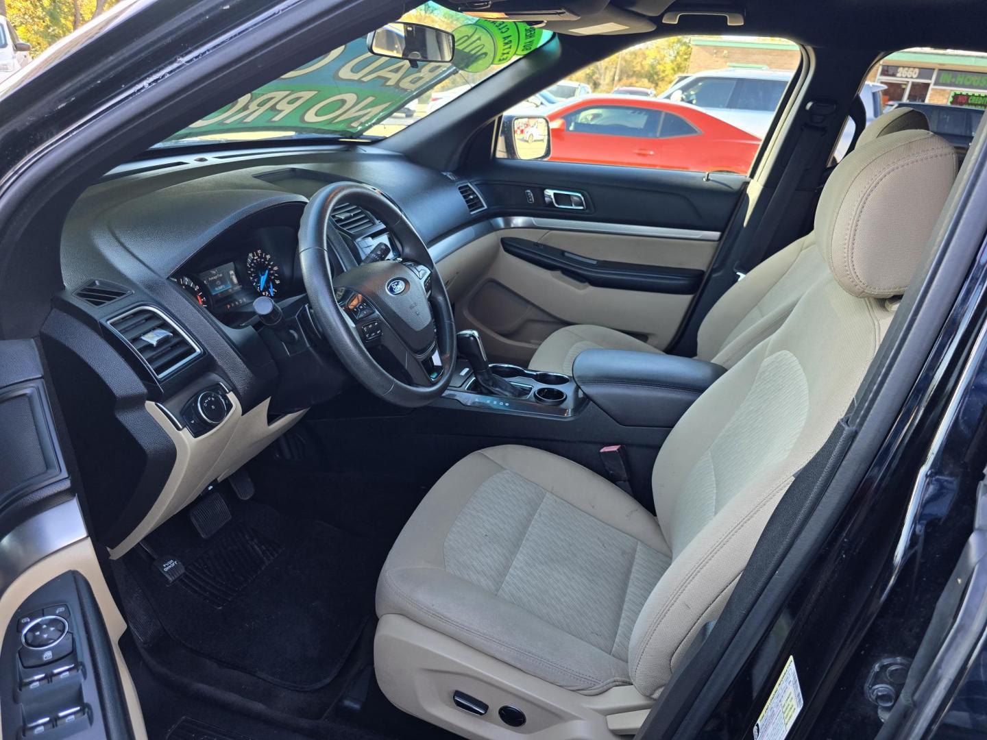 2016 BLACK Ford Explorer (1FM5K7B82GG) with an 3.5L V6 DOHC 24V engine, 6A transmission, located at 2660 S.Garland Avenue, Garland, TX, 75041, (469) 298-3118, 32.885551, -96.655602 - Photo#11