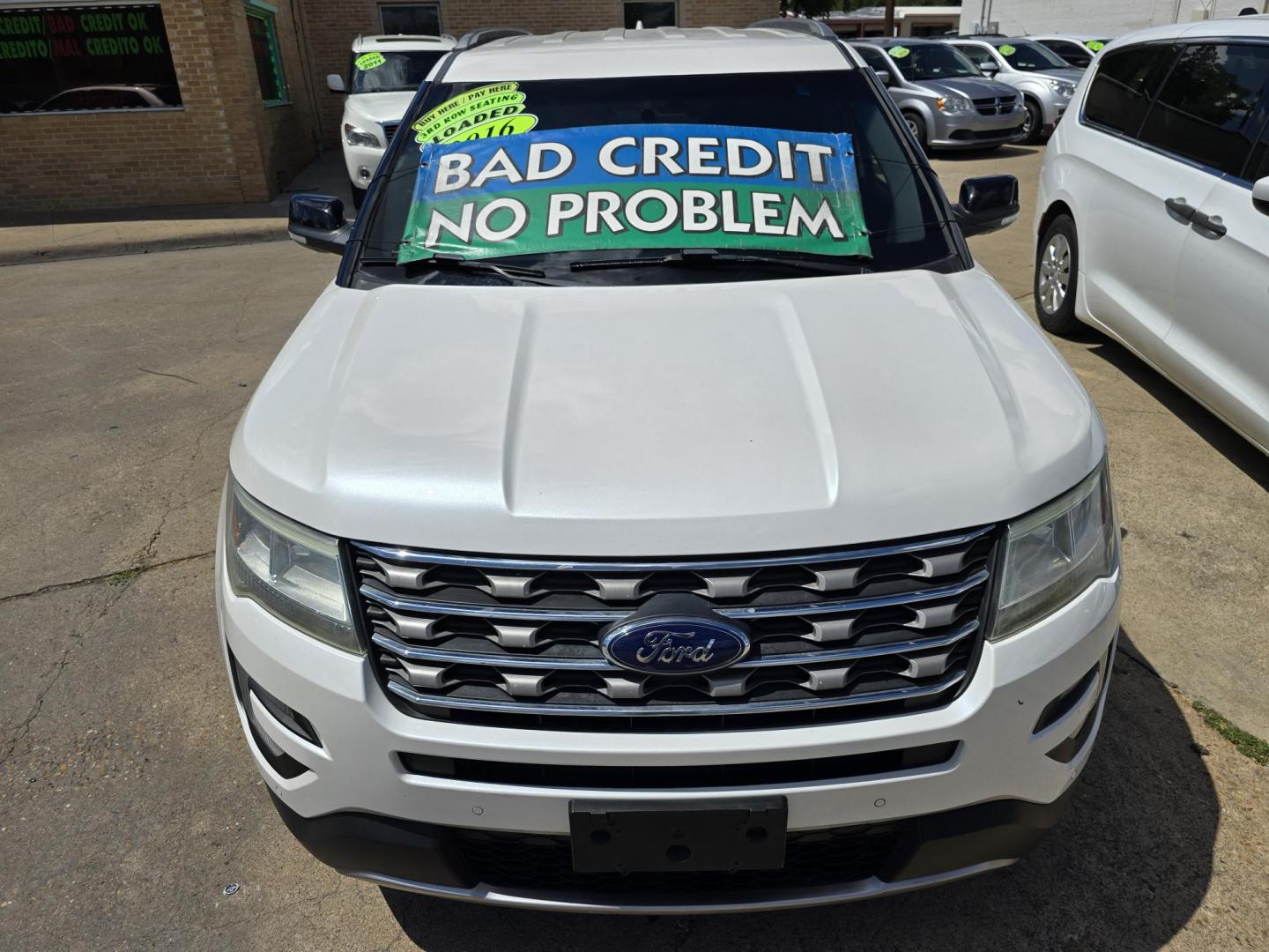 2016 WHITE Ford Explorer XLT (1FM5K7DH1GG) with an 2.3L L4 DOHC 16V engine, 6-Speed Automatic transmission, located at 2660 S.Garland Avenue, Garland, TX, 75041, (469) 298-3118, 32.885551, -96.655602 - Photo#8