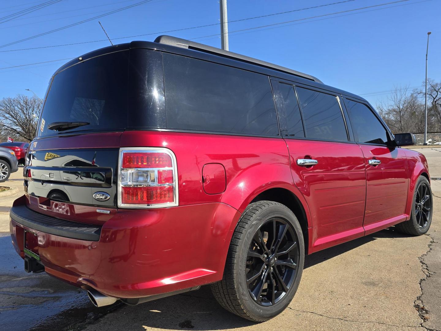 2016 RED Ford Flex Limited AWD w/EcoBoost (2FMHK6DT0GB) with an 3.5L V6 DOHC 24V engine, 6A transmission, located at 2660 S.Garland Avenue, Garland, TX, 75041, (469) 298-3118, 32.885551, -96.655602 - Photo#3
