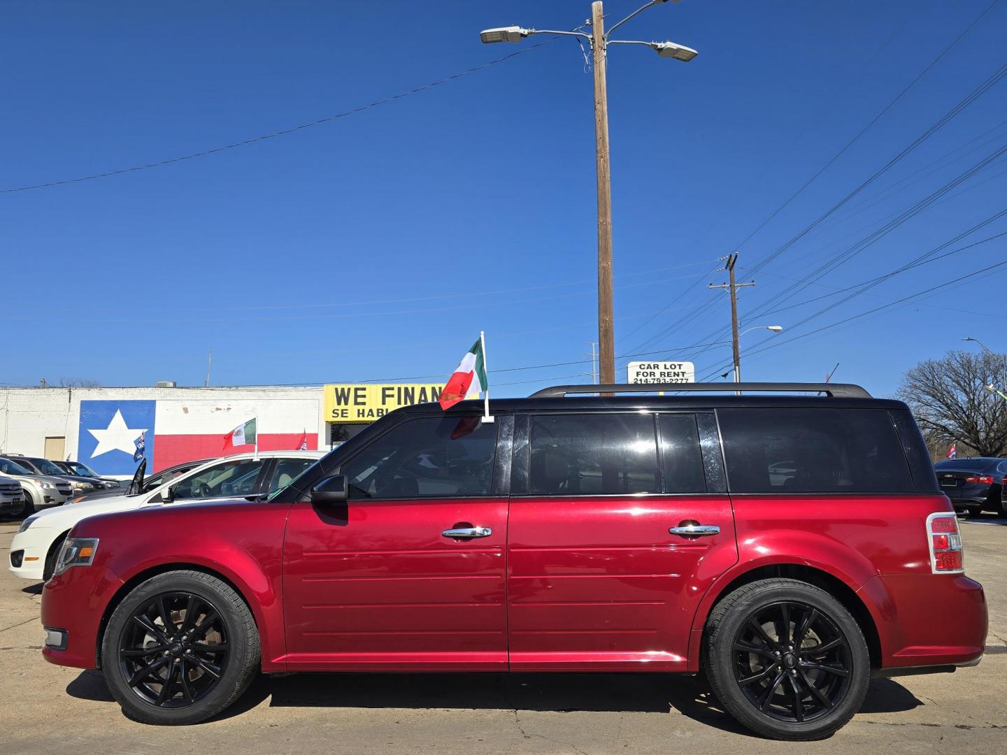 2016 RED Ford Flex Limited AWD w/EcoBoost (2FMHK6DT0GB) with an 3.5L V6 DOHC 24V engine, 6A transmission, located at 2660 S.Garland Avenue, Garland, TX, 75041, (469) 298-3118, 32.885551, -96.655602 - Photo#6