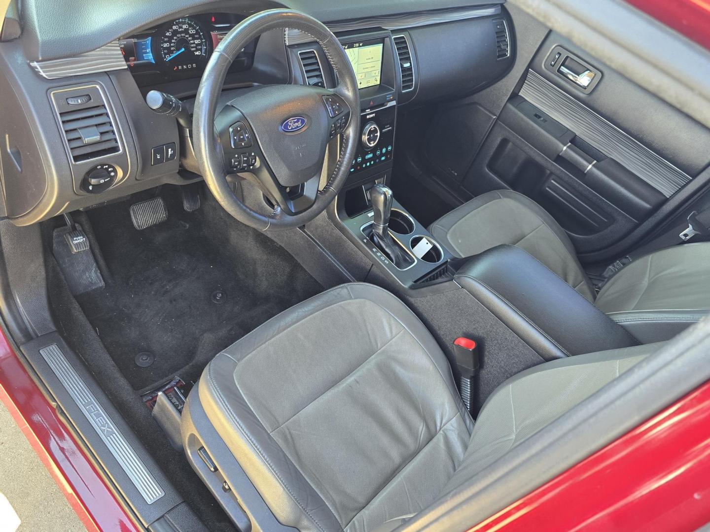 2016 RED Ford Flex Limited AWD w/EcoBoost (2FMHK6DT0GB) with an 3.5L V6 DOHC 24V engine, 6A transmission, located at 2660 S.Garland Avenue, Garland, TX, 75041, (469) 298-3118, 32.885551, -96.655602 - Photo#10