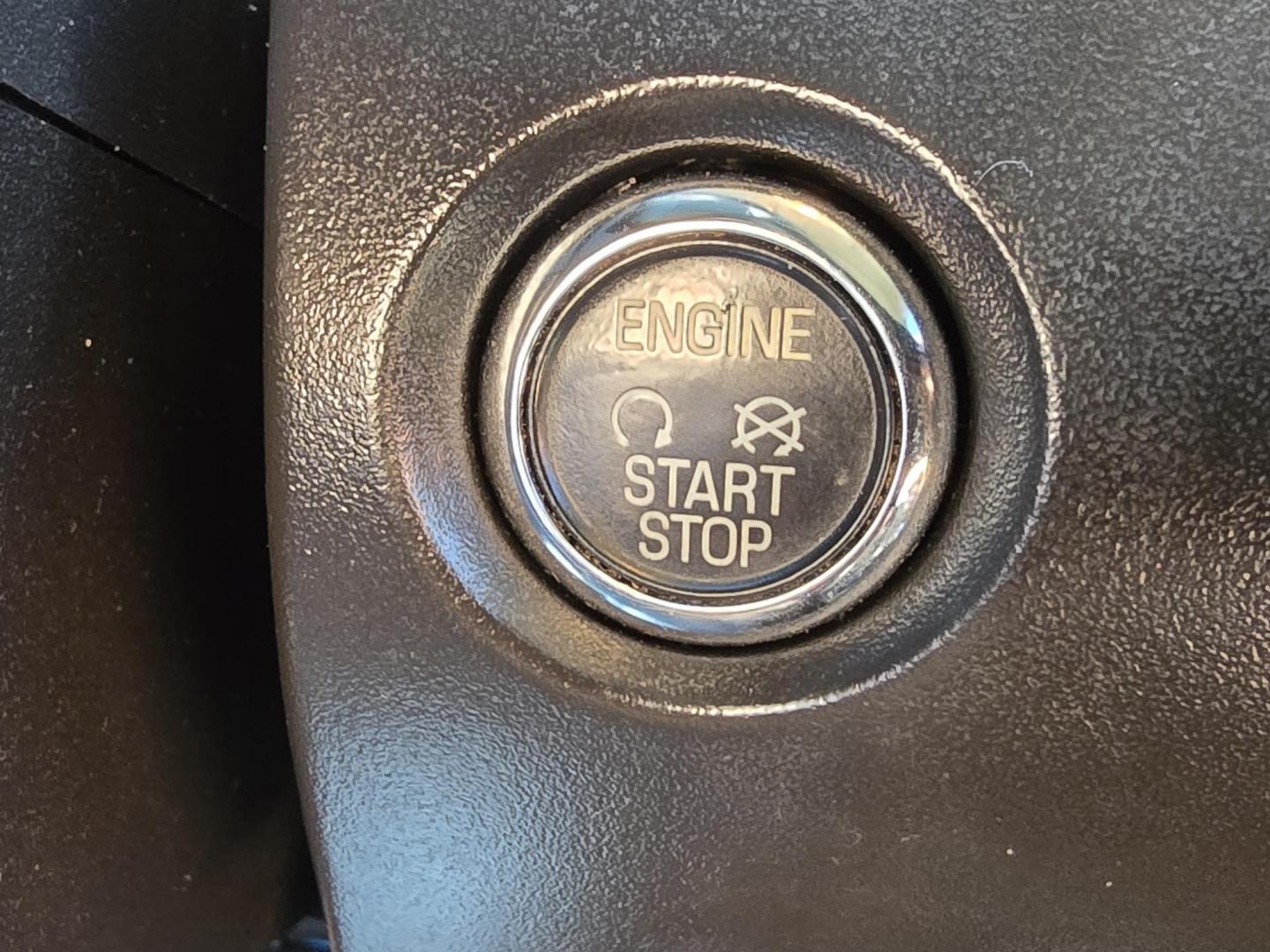 2016 RED Ford Flex Limited AWD w/EcoBoost (2FMHK6DT0GB) with an 3.5L V6 DOHC 24V engine, 6A transmission, located at 2660 S.Garland Avenue, Garland, TX, 75041, (469) 298-3118, 32.885551, -96.655602 - Photo#13