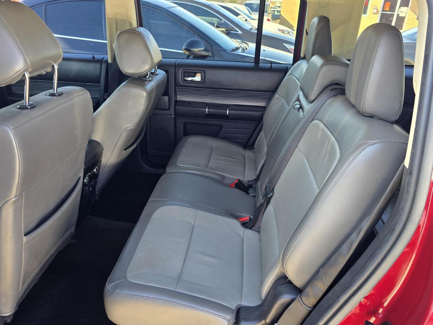 2016 RED Ford Flex Limited AWD w/EcoBoost (2FMHK6DT0GB) with an 3.5L V6 DOHC 24V engine, 6A transmission, located at 2660 S.Garland Avenue, Garland, TX, 75041, (469) 298-3118, 32.885551, -96.655602 - Photo#18