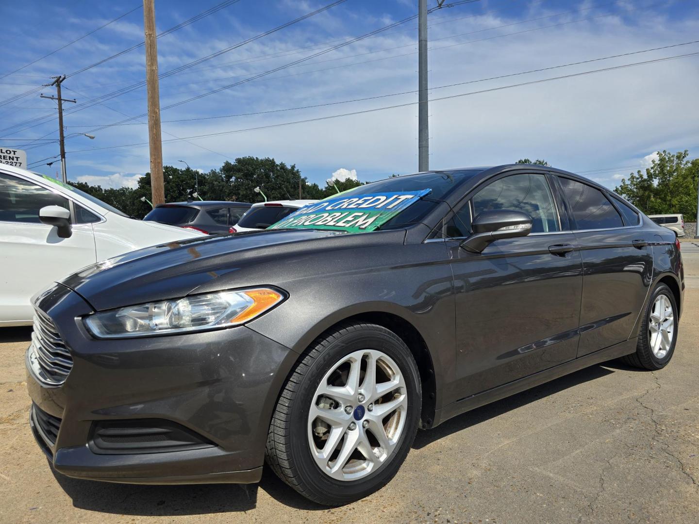 2016 SILVER Ford Fusion SE (3FA6P0H73GR) with an 2.5L L4 DOHC 16V engine, 6-Speed Automatic transmission, located at 2660 S.Garland Avenue, Garland, TX, 75041, (469) 298-3118, 32.885551, -96.655602 - Photo#7
