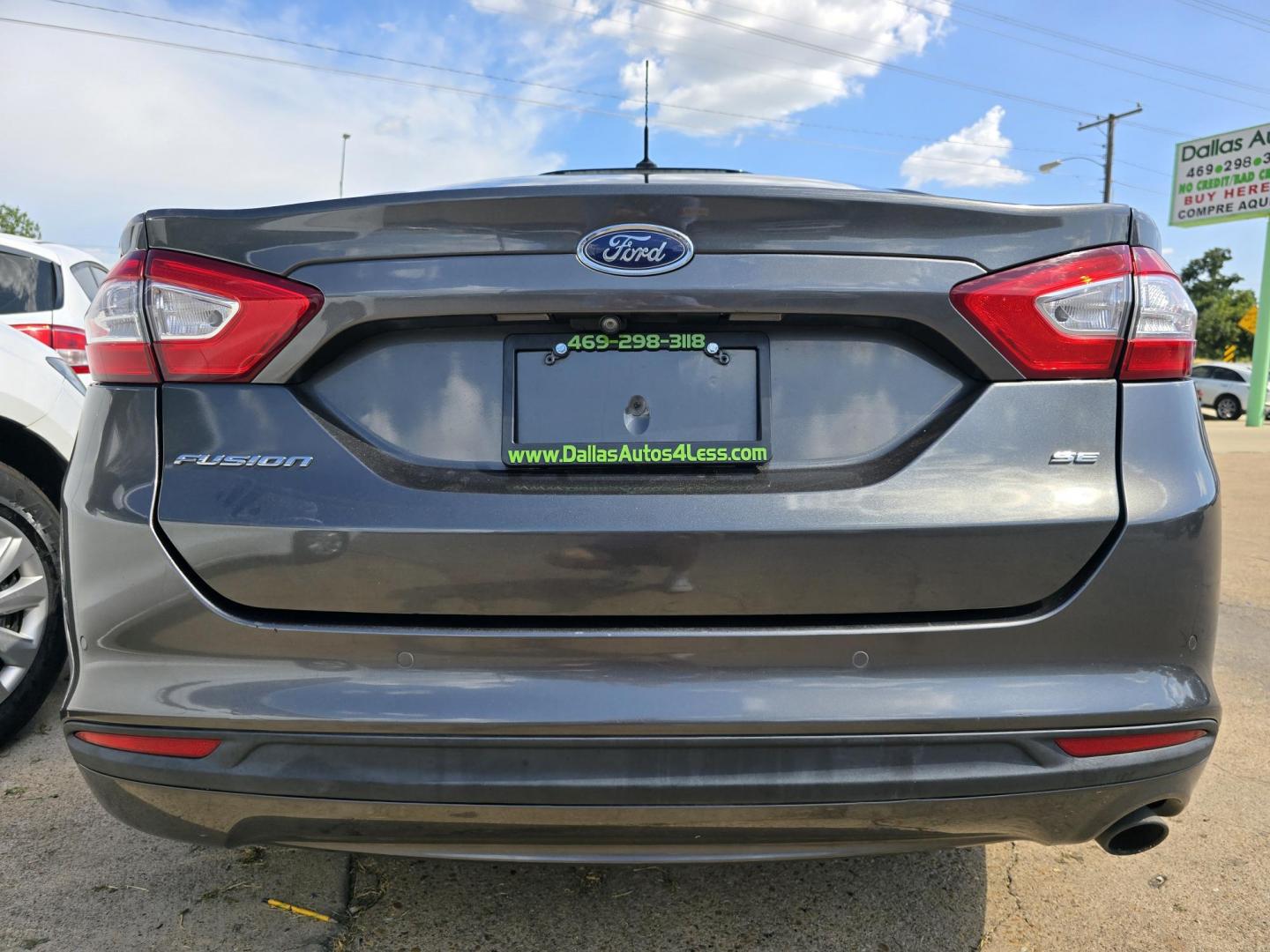 2016 SILVER Ford Fusion SE (3FA6P0H73GR) with an 2.5L L4 DOHC 16V engine, 6-Speed Automatic transmission, located at 2660 S.Garland Avenue, Garland, TX, 75041, (469) 298-3118, 32.885551, -96.655602 - Photo#4