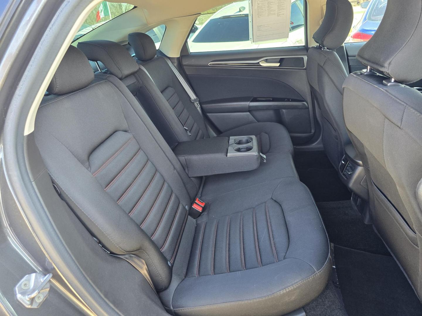 2016 GRAY Ford Fusion SE (3FA6P0H9XGR) with an 2.0L L4 DOHC 16V engine, 6-Speed Automatic transmission, located at 2660 S.Garland Avenue, Garland, TX, 75041, (469) 298-3118, 32.885551, -96.655602 - Photo#15