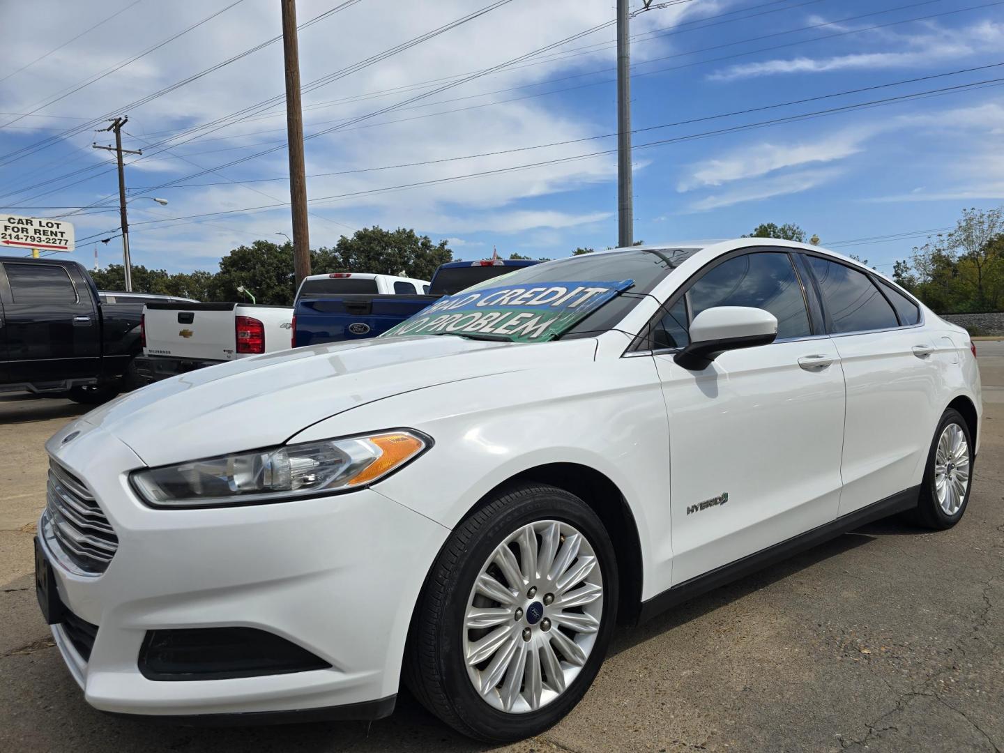 2016 WHITE Ford Fusion Hybrid S (3FA6P0UU9GR) with an 2.0L L4 DOHC 16V HYBRID engine, CVT transmission, located at 2660 S.Garland Avenue, Garland, TX, 75041, (469) 298-3118, 32.885551, -96.655602 - Photo#7