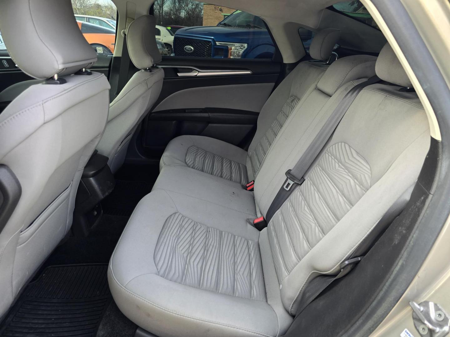 2016 GOLD Ford Fusion Hybrid S (3FA6P0UU2GR) with an 2.0L L4 DOHC 16V HYBRID engine, CVT transmission, located at 2660 S.Garland Avenue, Garland, TX, 75041, (469) 298-3118, 32.885551, -96.655602 - Photo#15