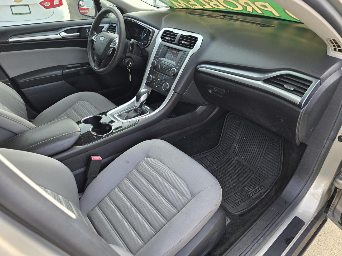 2016 GOLD Ford Fusion Hybrid S (3FA6P0UU2GR) with an 2.0L L4 DOHC 16V HYBRID engine, CVT transmission, located at 2660 S.Garland Avenue, Garland, TX, 75041, (469) 298-3118, 32.885551, -96.655602 - Photo#18