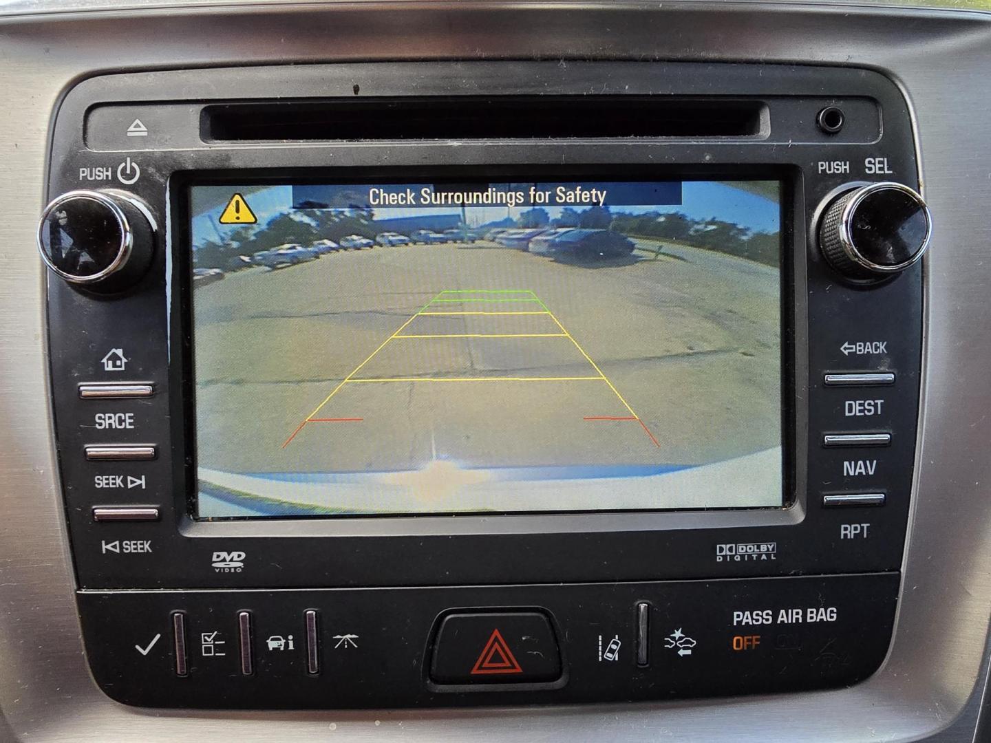 2016 WHITE GMC Acadia SLT2 (1GKKRSKD7GJ) with an 3.6L V6 DOHC 24V engine, 6A transmission, located at 2660 S.Garland Avenue, Garland, TX, 75041, (469) 298-3118, 32.885551, -96.655602 - Photo#16