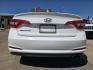 2016 DIAMOND WHITE Hyundai Sonata SE (5NPE24AF3GH) with an 2.4L L4 DOHC 16V engine, 7A transmission, located at 2660 S.Garland Avenue, Garland, TX, 75041, (469) 298-3118, 32.885551, -96.655602 - Photo#4