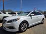 2016 DIAMOND WHITE Hyundai Sonata SE (5NPE24AF3GH) with an 2.4L L4 DOHC 16V engine, 7A transmission, located at 2660 S.Garland Avenue, Garland, TX, 75041, (469) 298-3118, 32.885551, -96.655602 - Photo#8