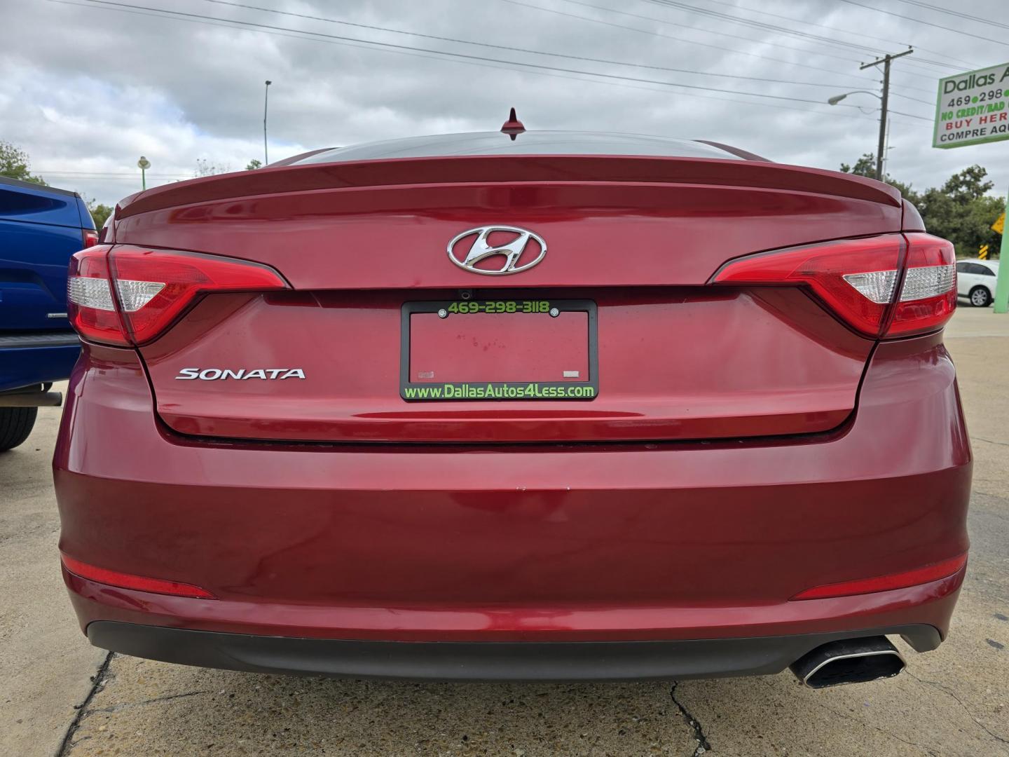 2016 RED Hyundai Sonata SE (5NPE24AF4GH) with an 2.4L L4 DOHC 16V engine, 7A transmission, located at 2660 S.Garland Avenue, Garland, TX, 75041, (469) 298-3118, 32.885551, -96.655602 - BRAND NEW MOTOR FROM KIA WITH 3YR POWERTRAIN WARRANTY AS LONG AS OIL CHANGES ARE DOCUMENTED. - Photo#4
