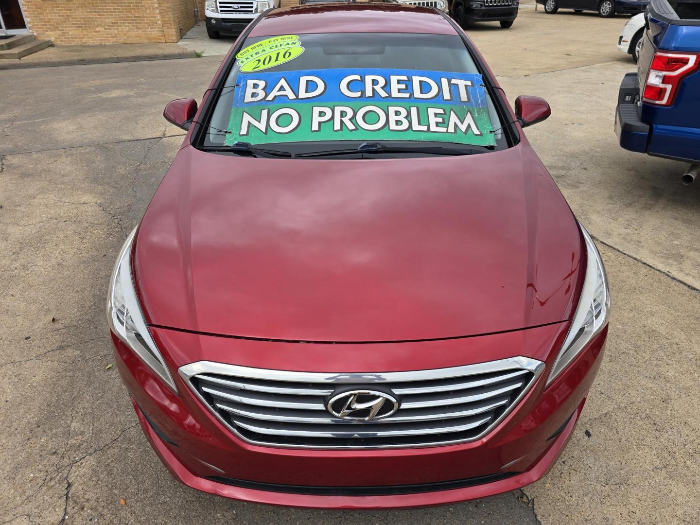 2016 RED Hyundai Sonata SE (5NPE24AF4GH) with an 2.4L L4 DOHC 16V engine, 7A transmission, located at 2660 S.Garland Avenue, Garland, TX, 75041, (469) 298-3118, 32.885551, -96.655602 - BRAND NEW MOTOR FROM KIA WITH 3YR POWERTRAIN WARRANTY AS LONG AS OIL CHANGES ARE DOCUMENTED. - Photo#8