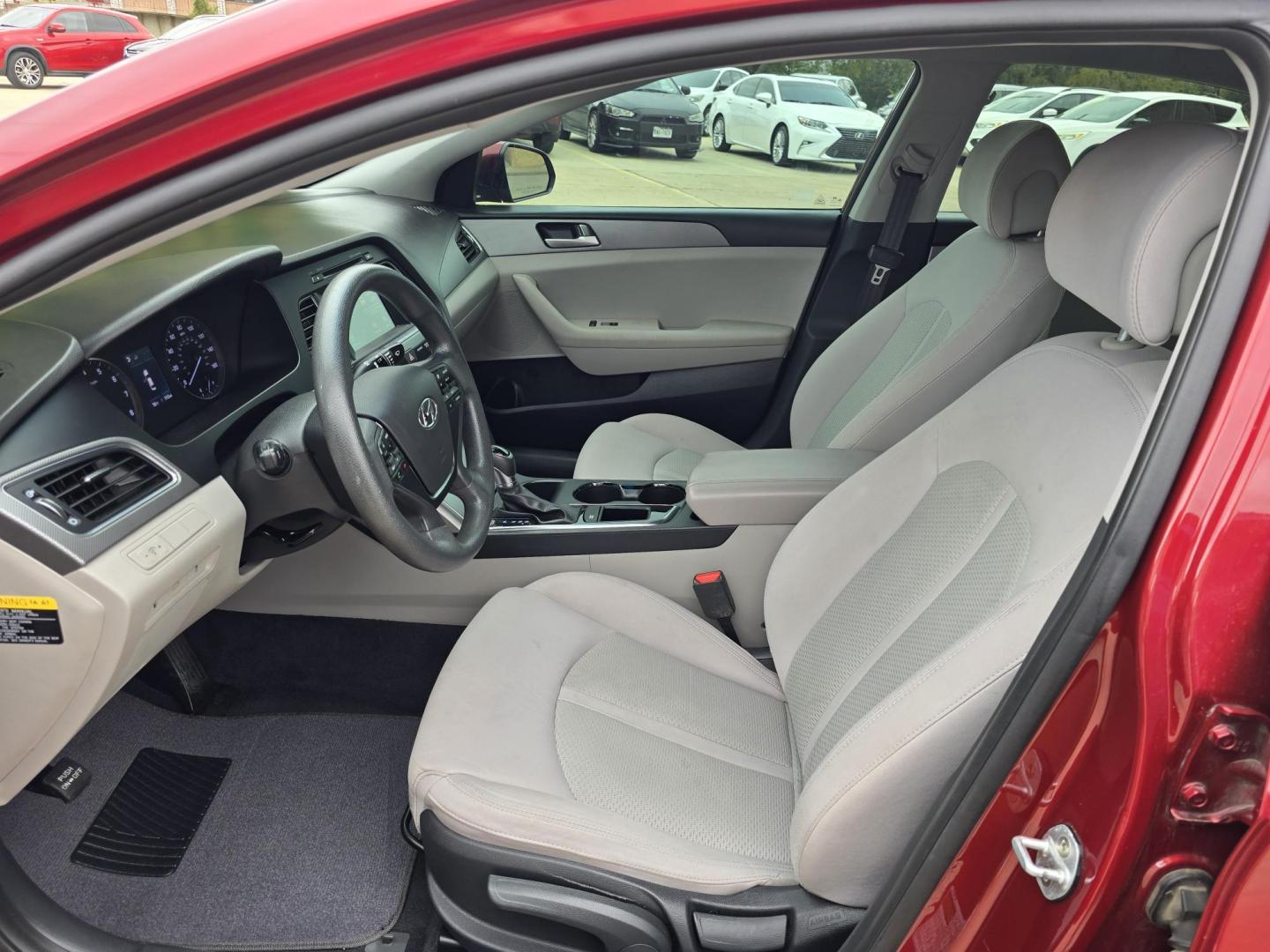 2016 RED Hyundai Sonata SE (5NPE24AF4GH) with an 2.4L L4 DOHC 16V engine, 7A transmission, located at 2660 S.Garland Avenue, Garland, TX, 75041, (469) 298-3118, 32.885551, -96.655602 - BRAND NEW MOTOR FROM KIA WITH 3YR POWERTRAIN WARRANTY AS LONG AS OIL CHANGES ARE DOCUMENTED. - Photo#11