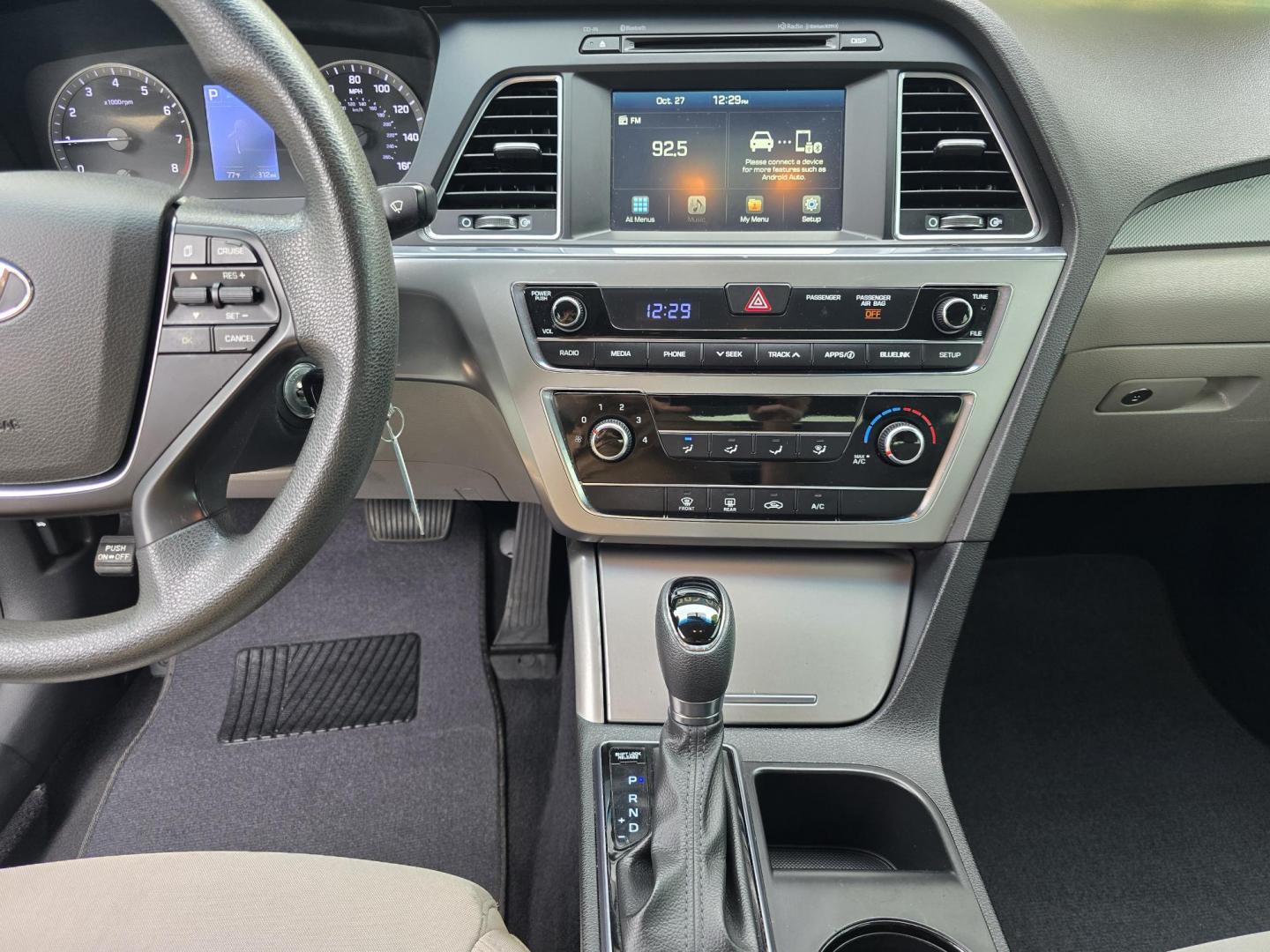 2016 RED Hyundai Sonata SE (5NPE24AF4GH) with an 2.4L L4 DOHC 16V engine, 7A transmission, located at 2660 S.Garland Avenue, Garland, TX, 75041, (469) 298-3118, 32.885551, -96.655602 - BRAND NEW MOTOR FROM KIA WITH 3YR POWERTRAIN WARRANTY AS LONG AS OIL CHANGES ARE DOCUMENTED. - Photo#13